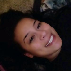 Meet your Posher, Ariela